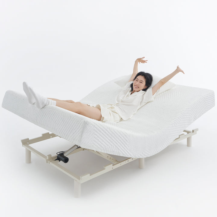 Minimalist metal electric adjustable bed frame with mattress 2in1 set upone primary product view.